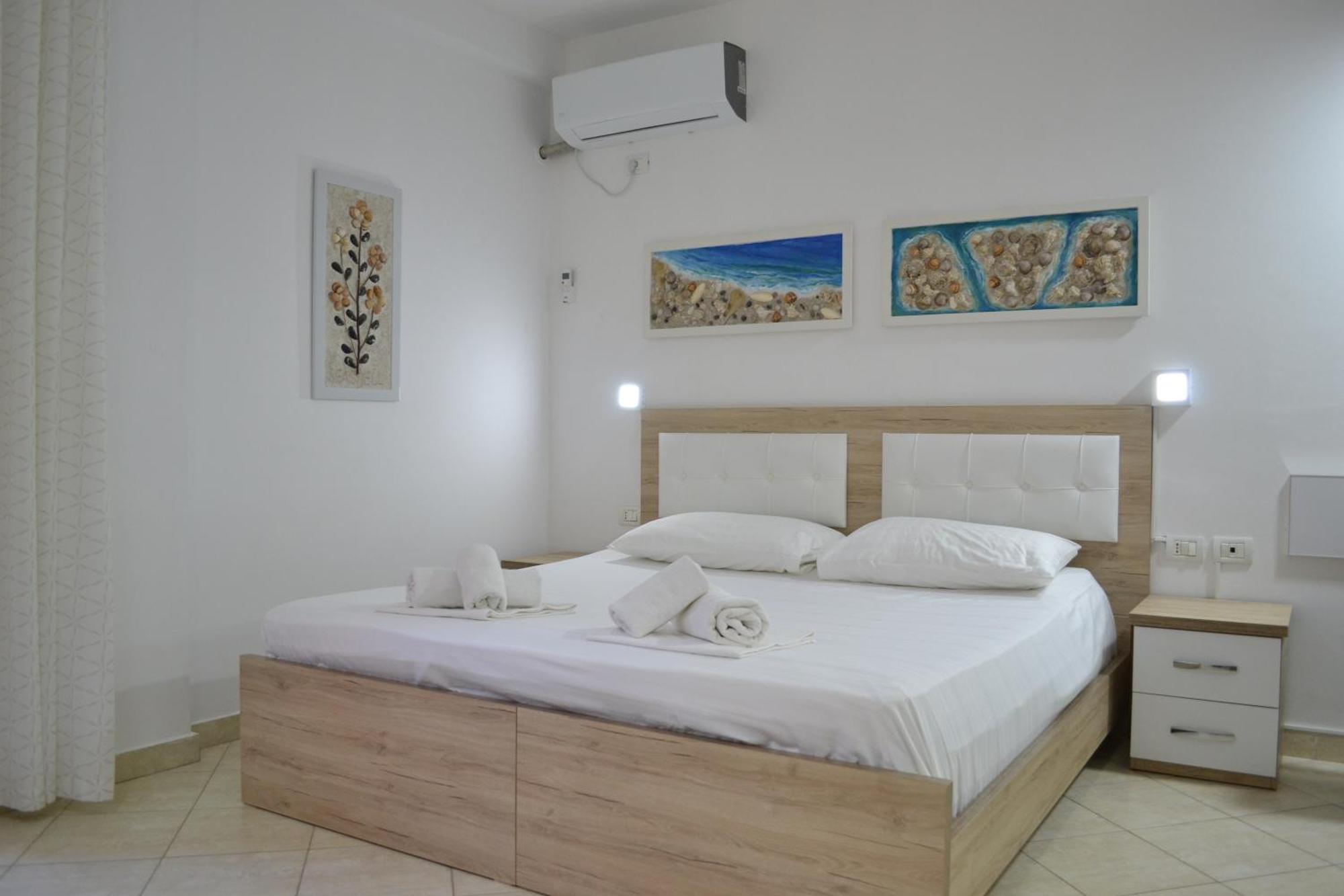 Seashell Art Decor Studio & Parking Влёра Экстерьер фото
