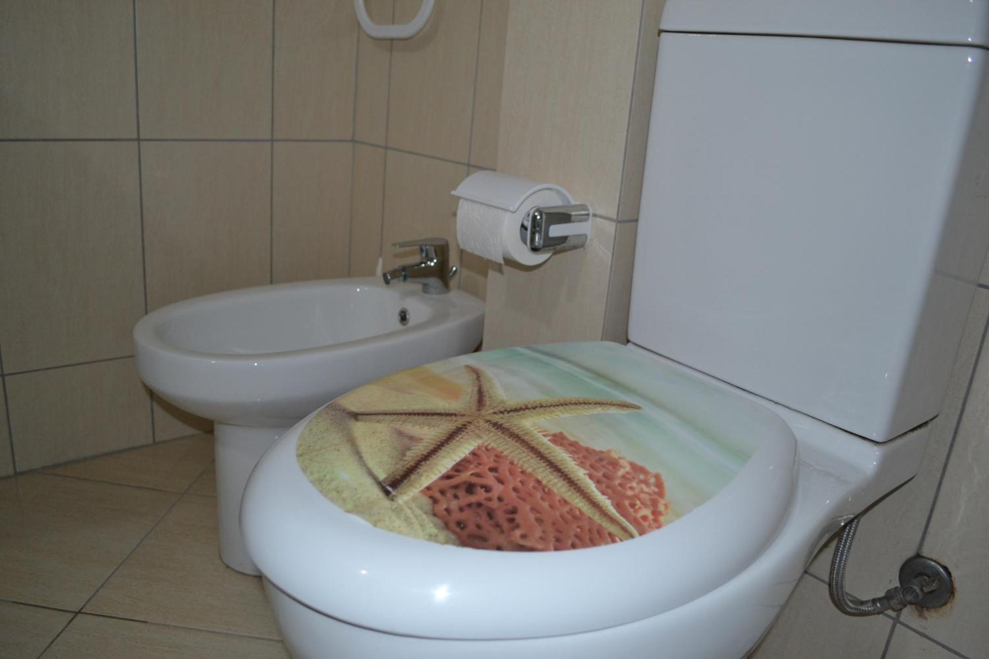 Seashell Art Decor Studio & Parking Влёра Экстерьер фото