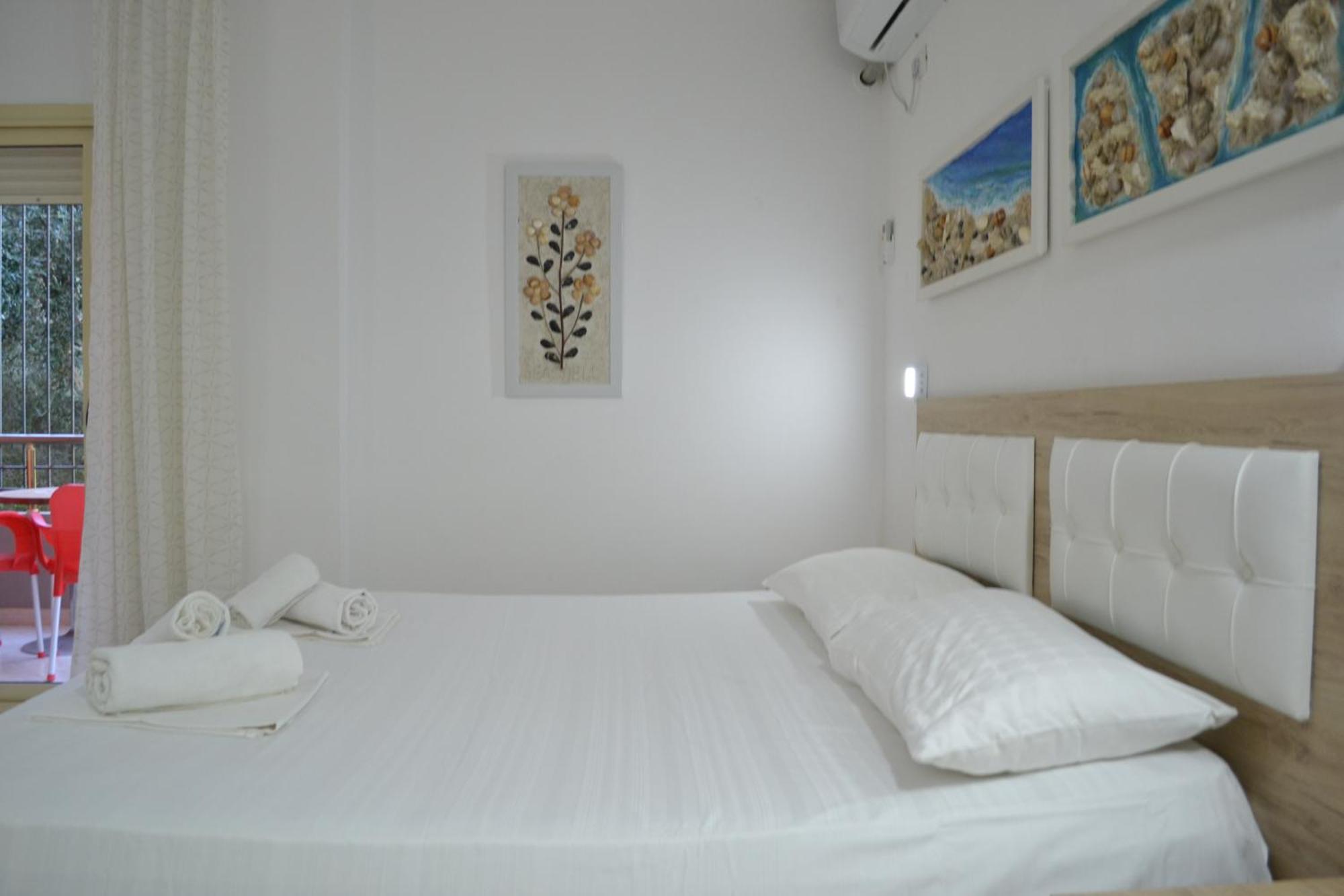 Seashell Art Decor Studio & Parking Влёра Экстерьер фото
